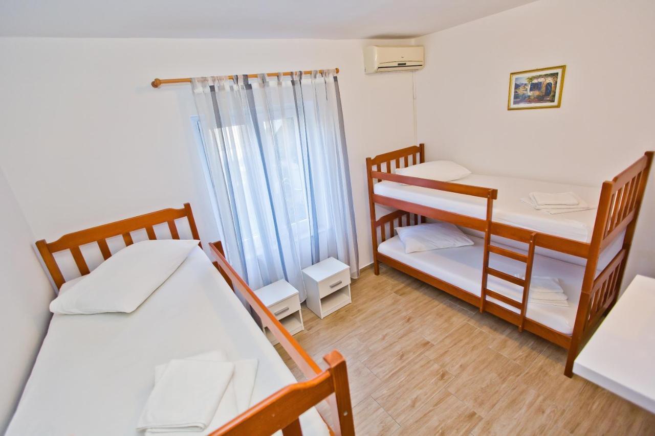 Luka'S Lodge Guesthouse & Hostel Hvar Town Zewnętrze zdjęcie