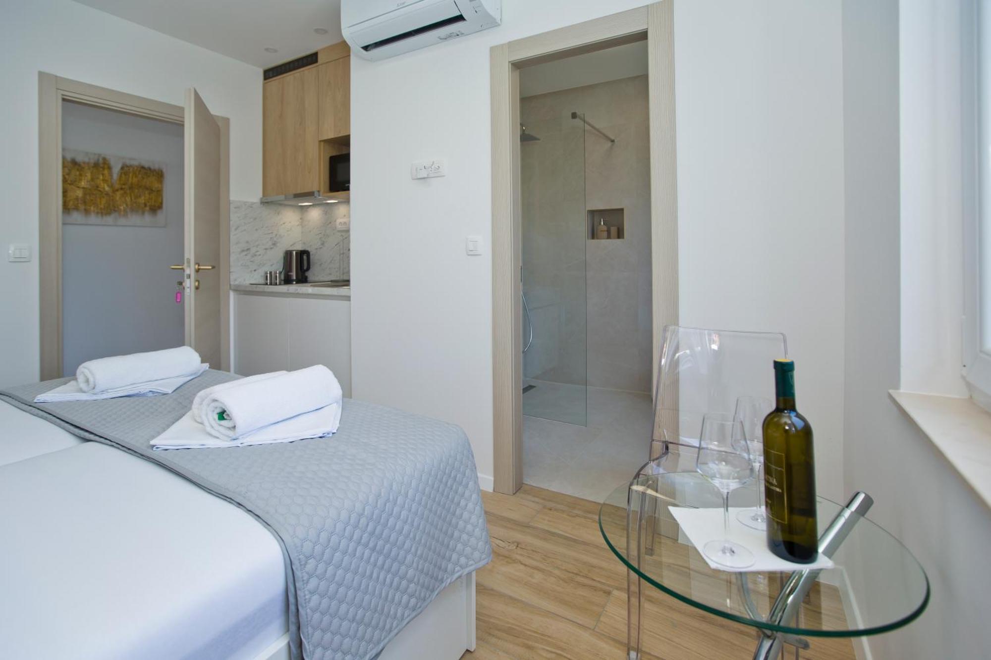 Luka'S Lodge Guesthouse & Hostel Hvar Town Zewnętrze zdjęcie