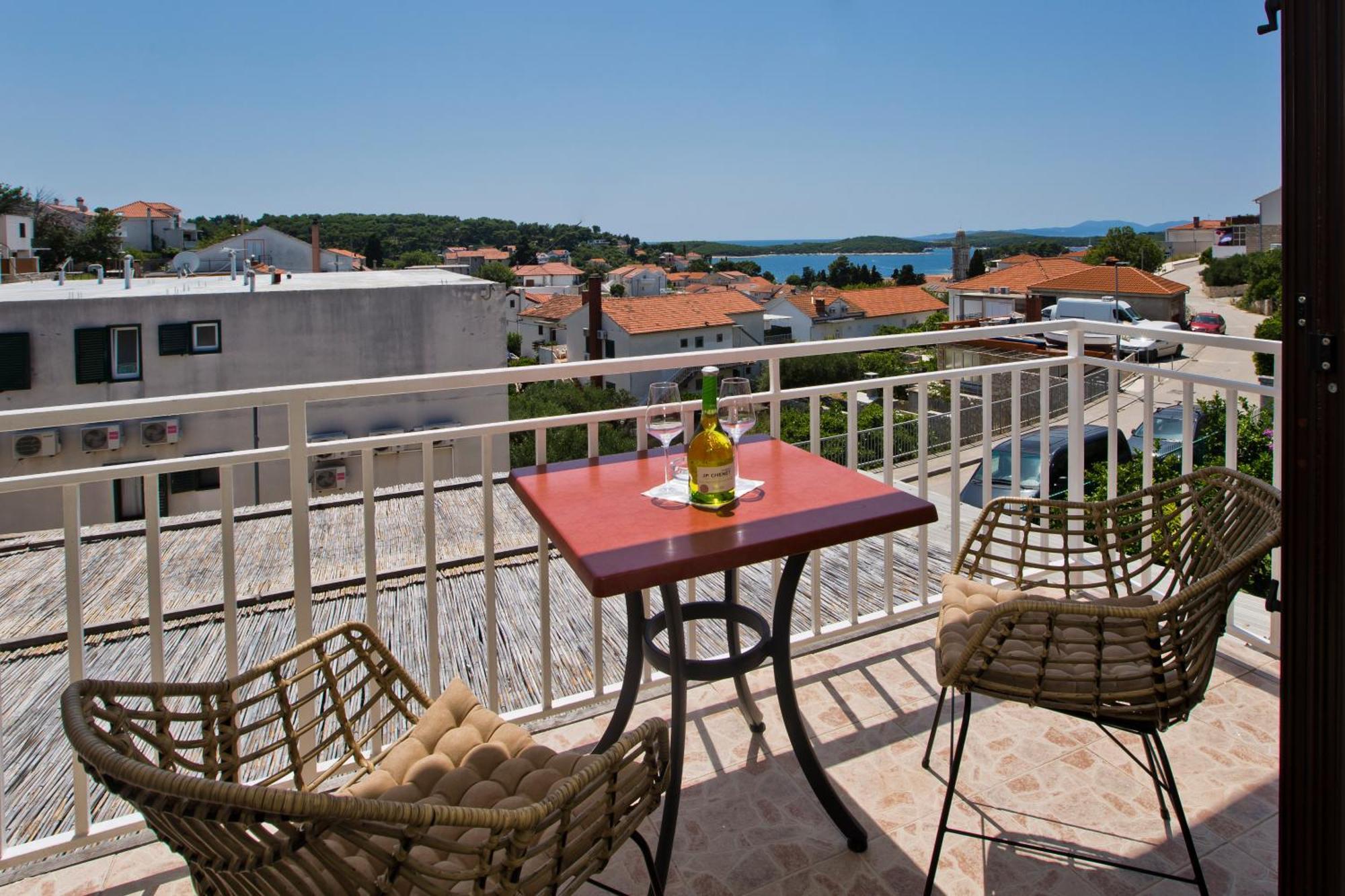Luka'S Lodge Guesthouse & Hostel Hvar Town Zewnętrze zdjęcie